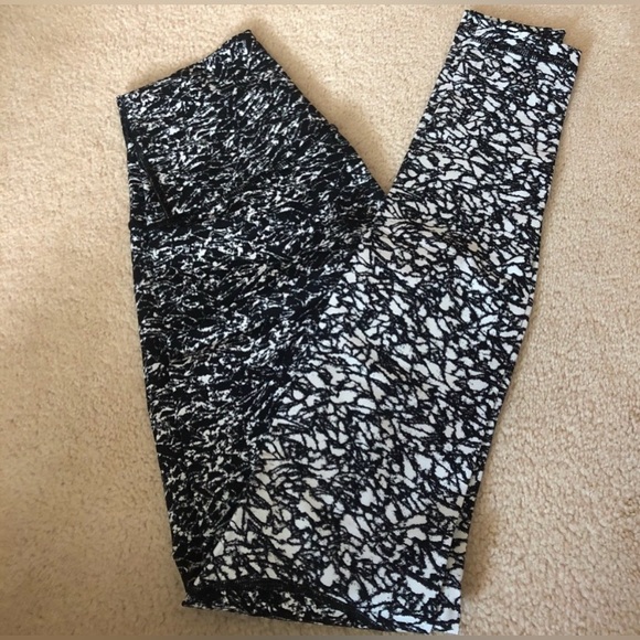 Lululemon Wunder Under - Picture 4 of 5